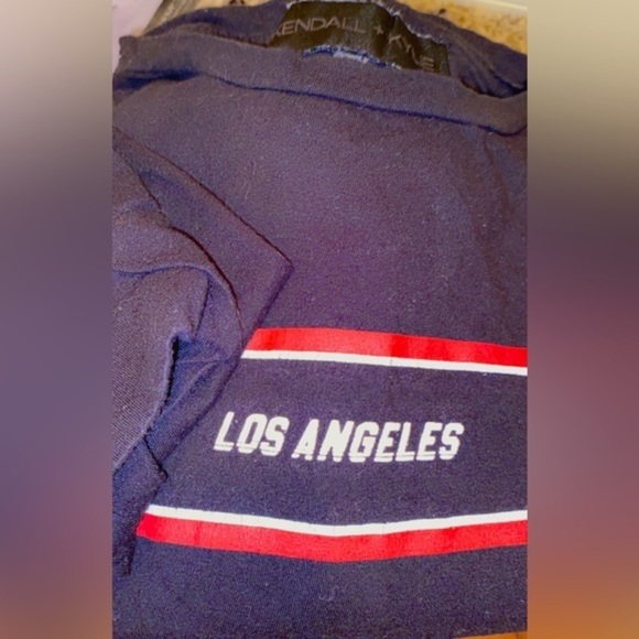 KENDALL + KYLIE Womens Black LOS ANGELES Long Sleeve Cropped Tee T-Shirt - Picture 7 of 9
